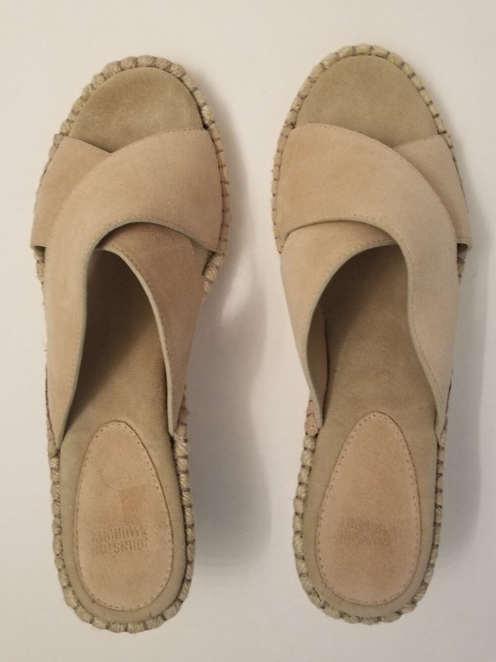Johnston & Murphy Beige Suede Espadrille Wedge   Size 9
